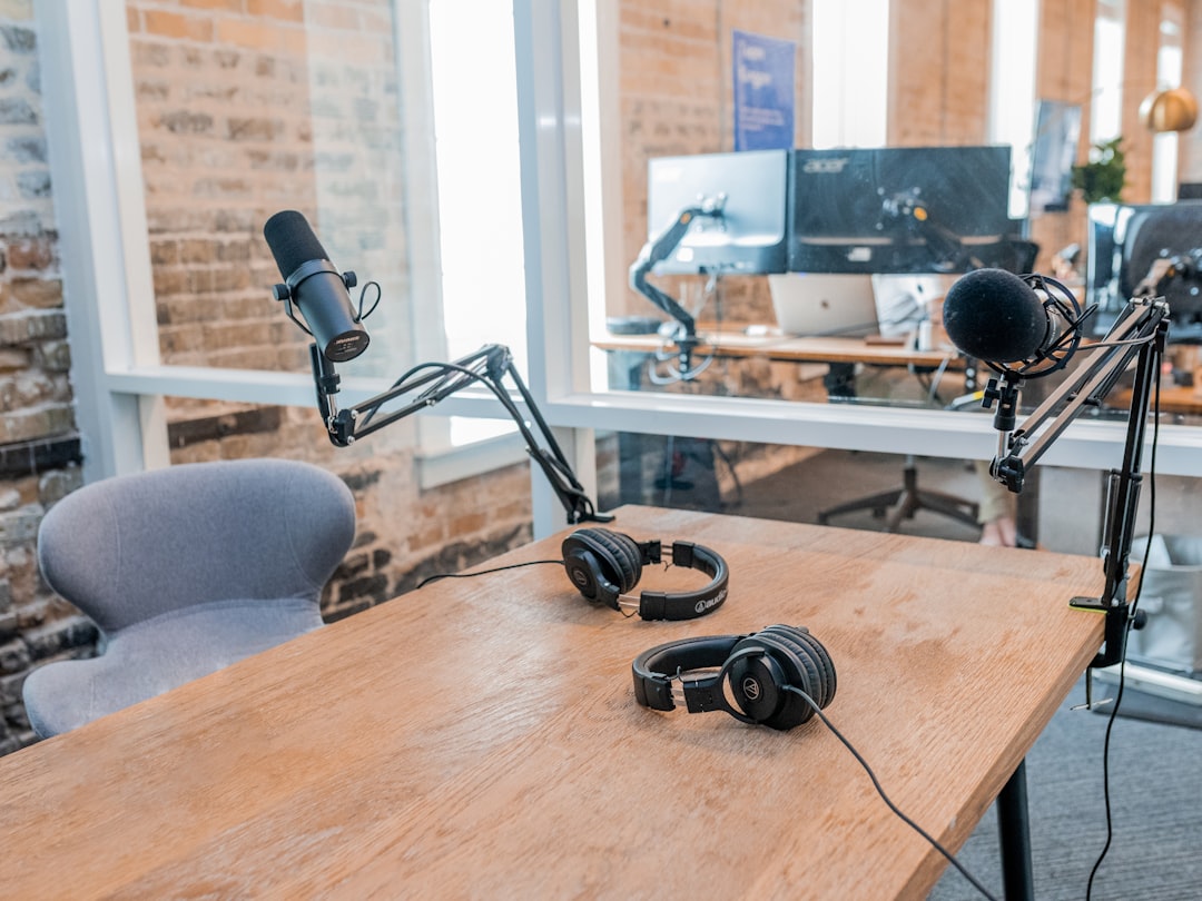 Podcast Pitch Template vs. DIY Approach: Which Actually Gets You Booked as a Guest? 1 Podcast Pitch Template vs. DIY Approach: Which Actually Gets You Booked as a Guest?